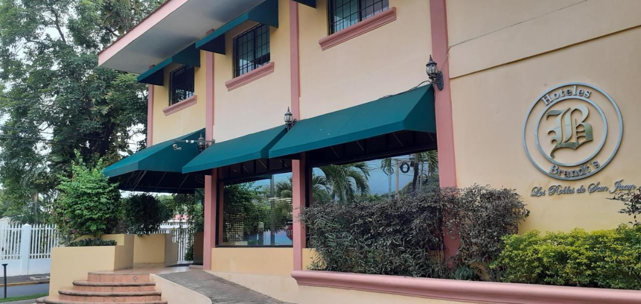 Hotel Brandts Los Robles De San Juan Манагуа Экстерьер фото