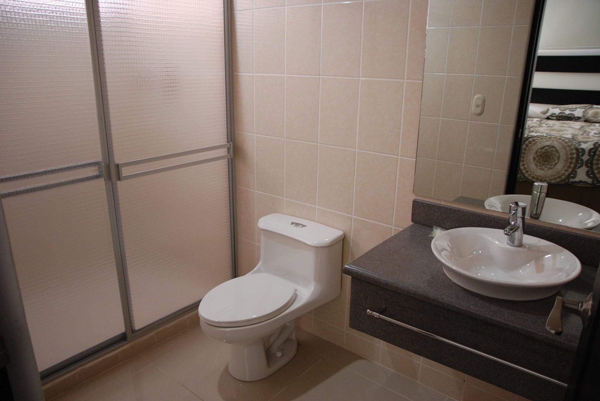 Hotel Brandts Los Robles De San Juan Манагуа Экстерьер фото
