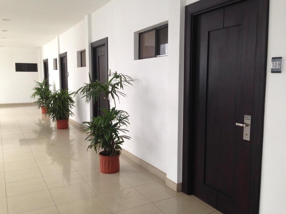 Hotel Brandts Los Robles De San Juan Манагуа Экстерьер фото