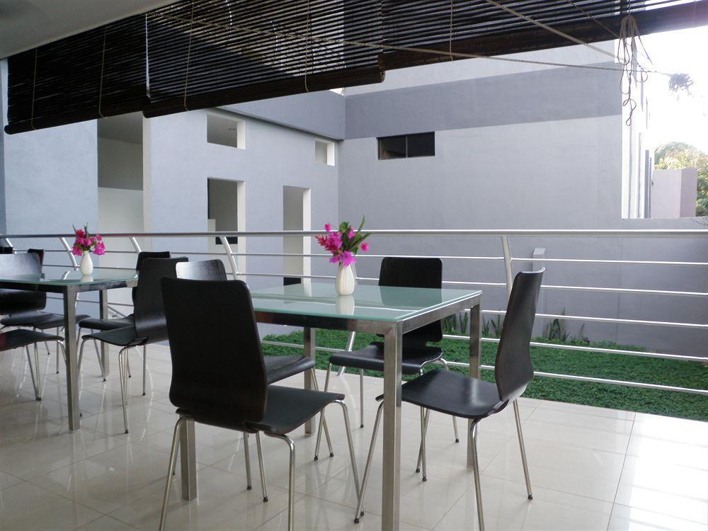 Hotel Brandts Los Robles De San Juan Манагуа Экстерьер фото