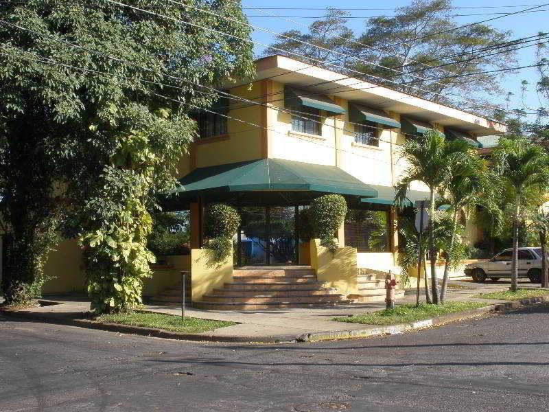 Hotel Brandts Los Robles De San Juan Манагуа Экстерьер фото