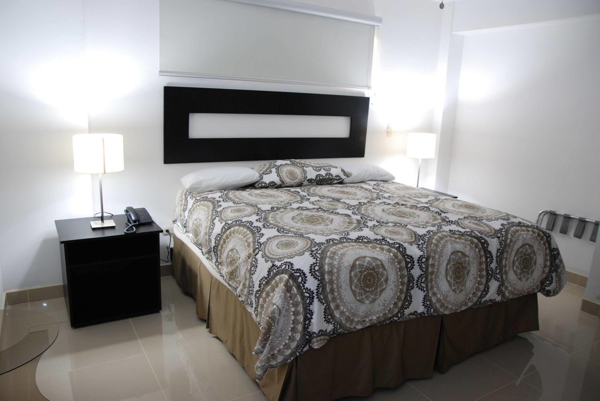 Hotel Brandts Los Robles De San Juan Манагуа Экстерьер фото